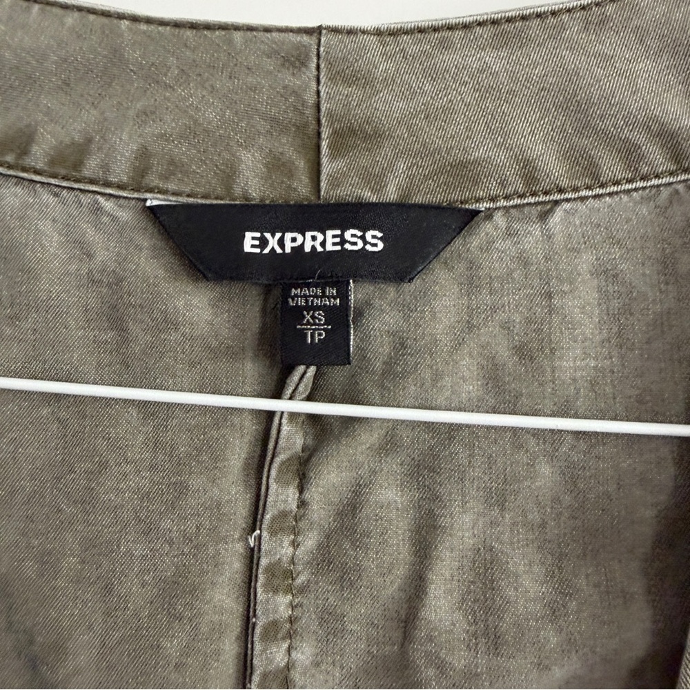 express top - Picture 2 of 3